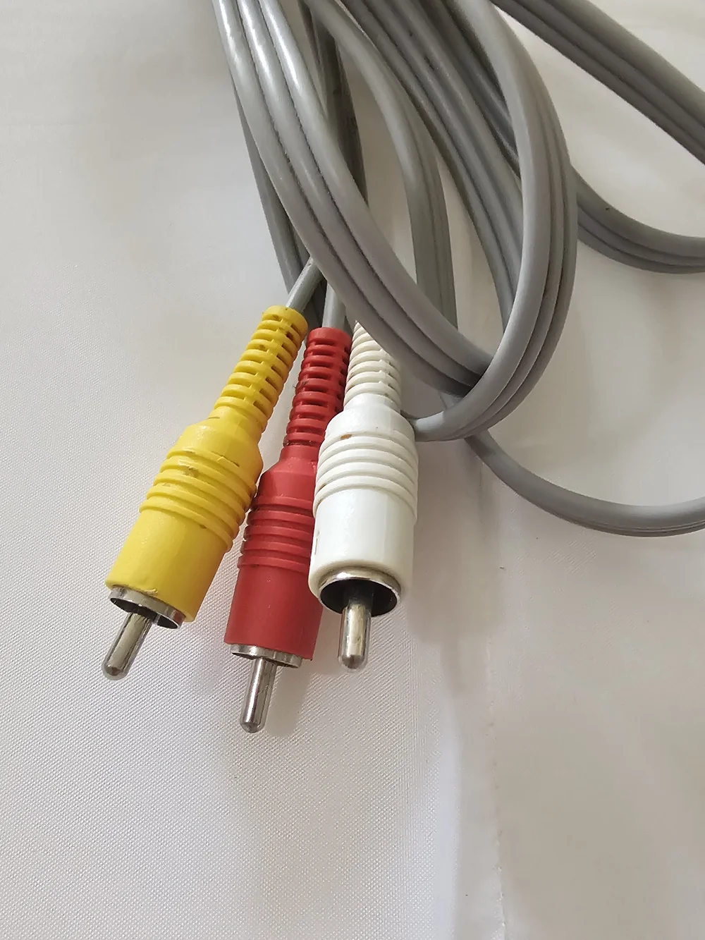 Nintendo AV Composite Cable - Gray with Red, White, Yellow Connectors